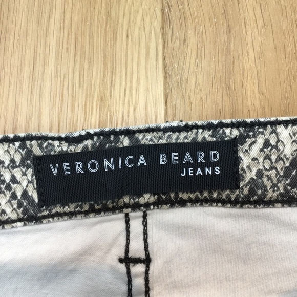 Veronica Beard Carolyn High-Rise Baby-Boot Jeans - Picture 5 of 13